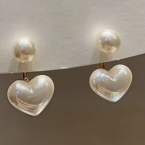 💜3/$30 Retro Faux Pearl Love Heart Dangling Earrings Studs Removable Heart